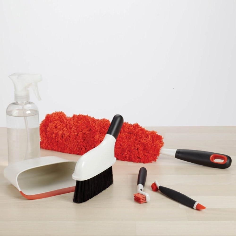 OXO Good Grips Microfiber Hand Duster Duster, Orange