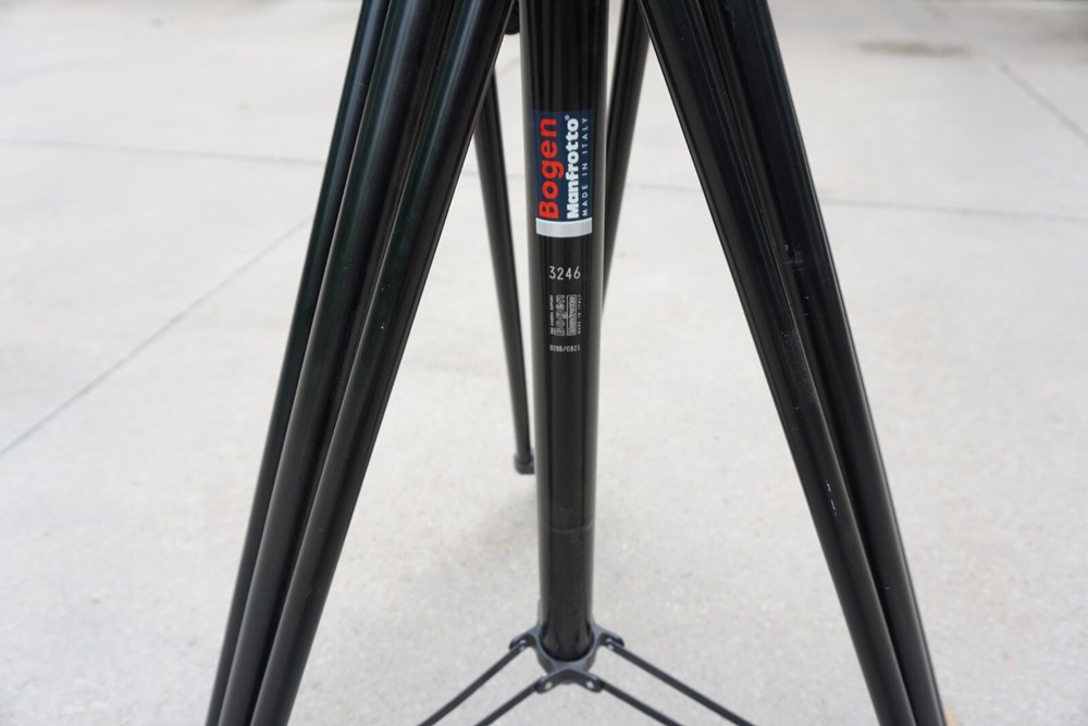 Bogen Manfrotto 3246 Tripod with Bogen Manfrotto 3063 Fluid Head