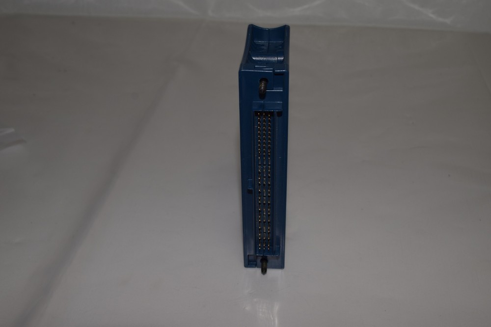 ^^ NATIONAL INSTRUMENTS CFP-AO-210 8-CH VOLTAGE OUTPUT MODULE (SMS70)