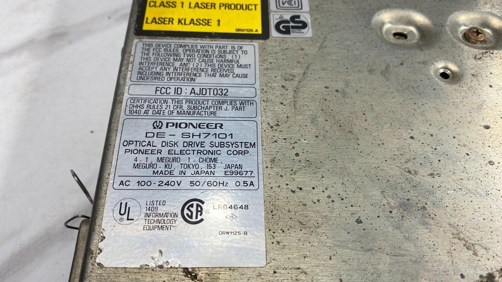 Pioneer 654MB DE-SH7101 External Optical Disk Drive System