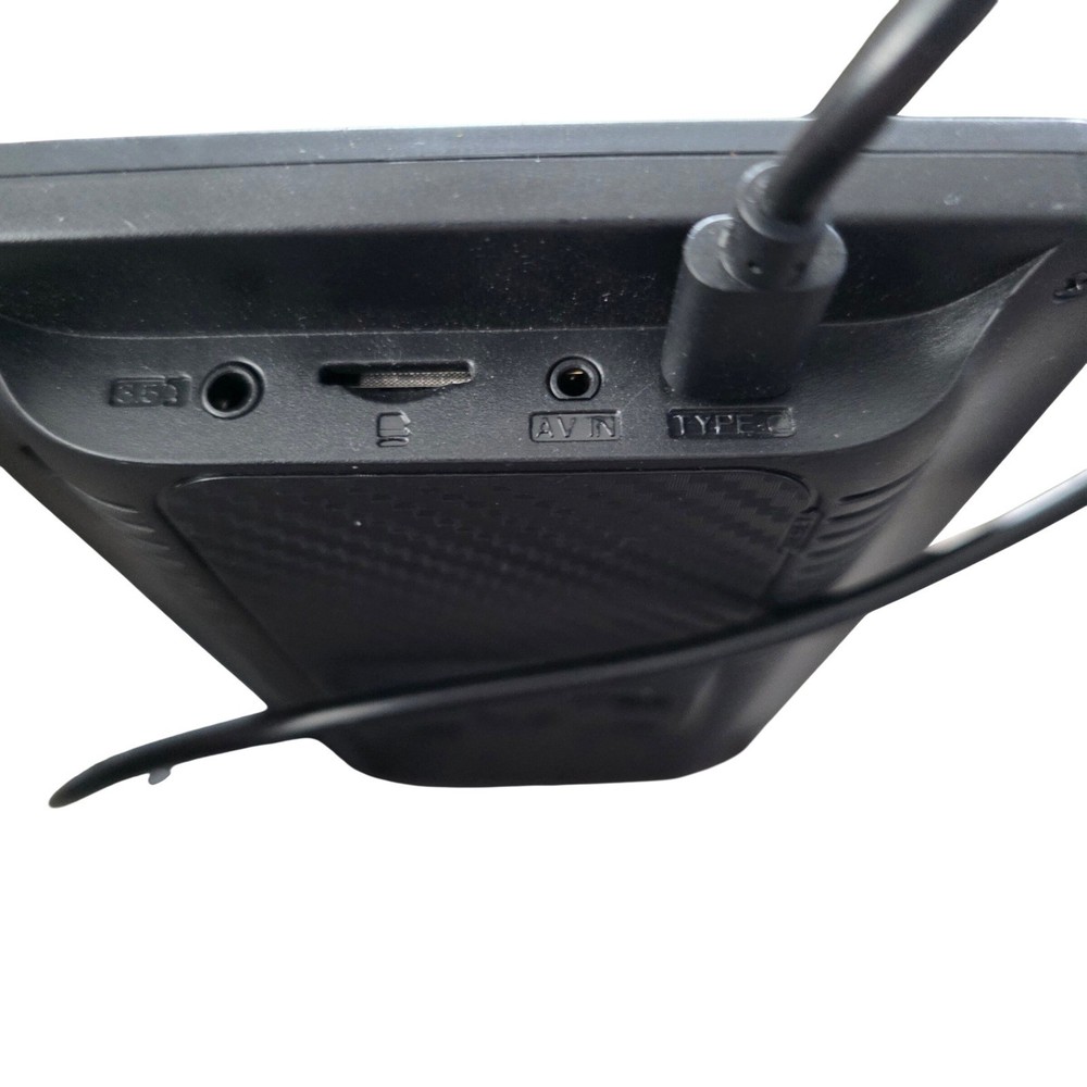 Universal 7" Portable Car Display Screen Multimedia Player QS-811 Plug Mount