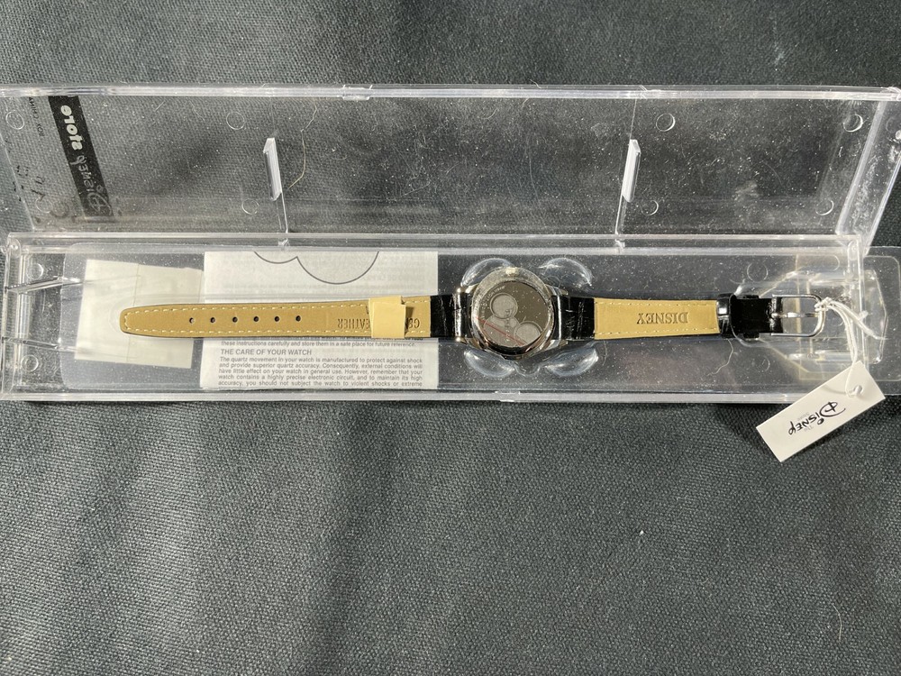 Disney Mickey Mouse watch Leather band