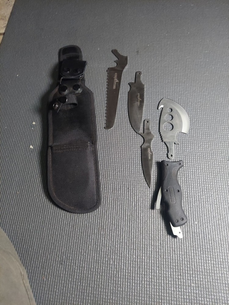 Old Timer Switch-It Hunting Kit with 4 Interchangeable Blades, Sheath