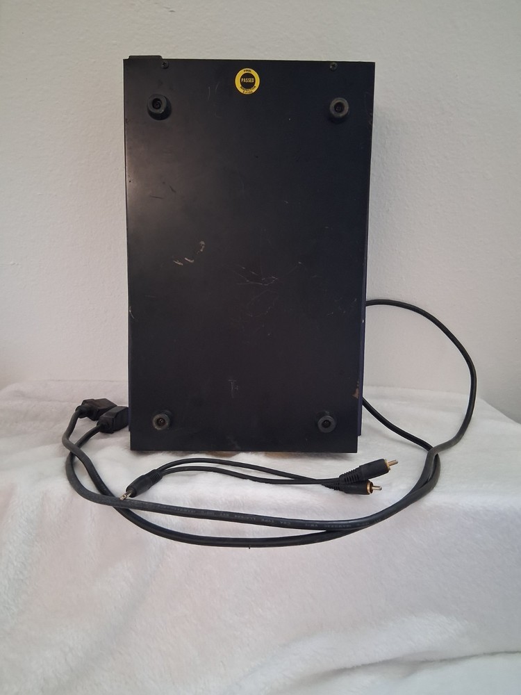 Numark DM2002X Pro Master Mix Dj Mixer Powers On