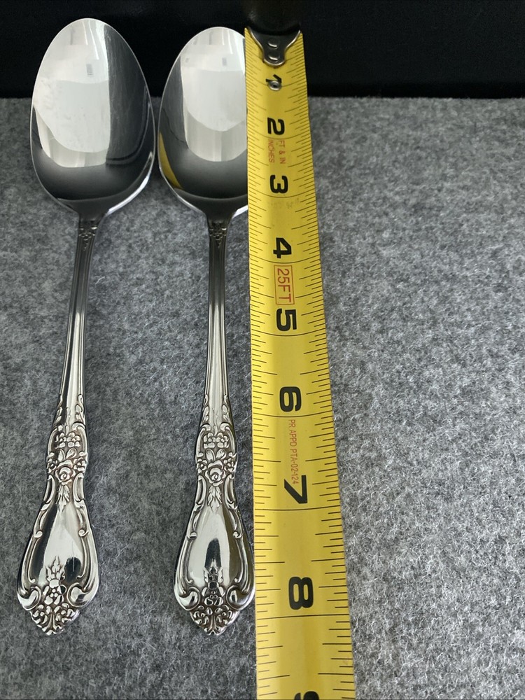 2 Oneida Distinction KENNETT SQUARE Stainless HH Servings Spoons Flatware