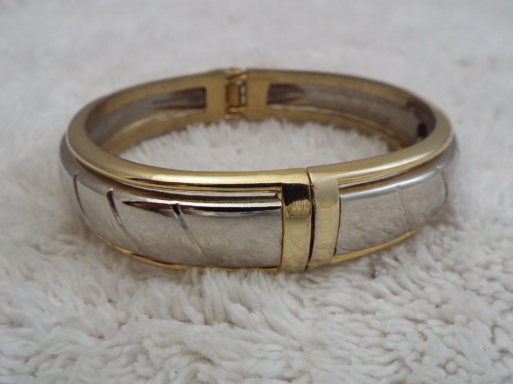 Silvertone Goldtone Hinged Bracelet (J54)