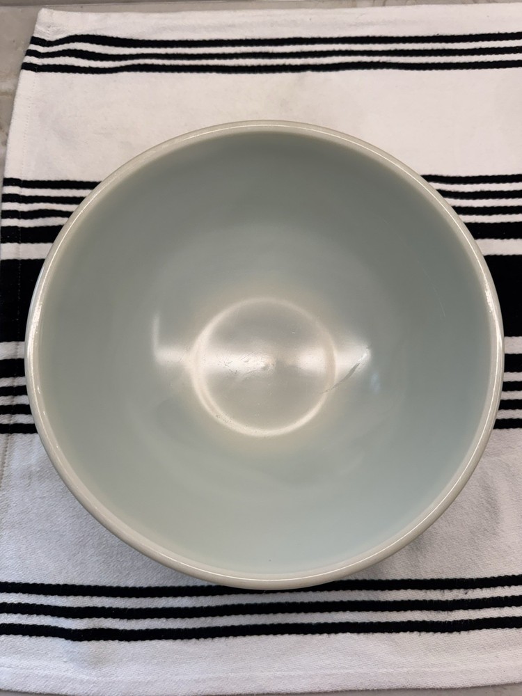 VTG PYREX 1940s No # Thin Wall Primary Green Mixing Nesting Bowl, 2.5 QT.