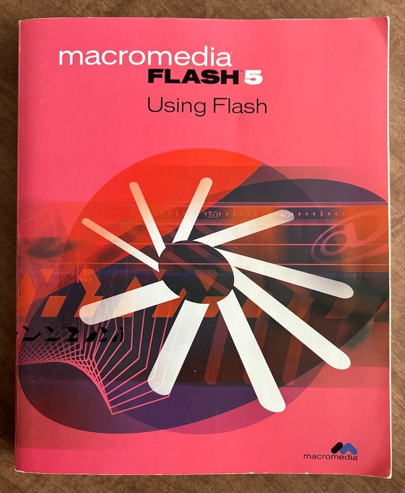 MACROMEDIA FLASH 5 for MAC - EDUCATION version, 2 books and install CD
