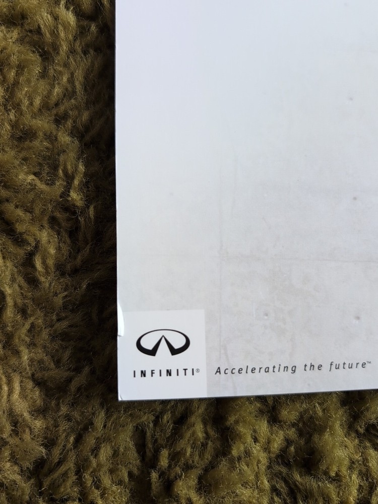 2002 Infiniti Car Brochure