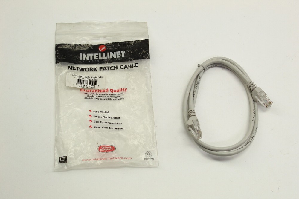 Intellinet 5E ISO/IEC Network Patch Cable New In Bag