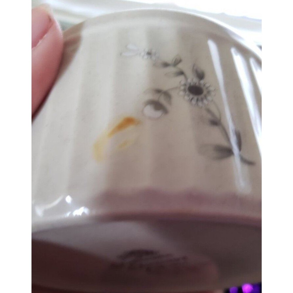 Southampton Stoneware Custard Bowl/Ramekin White Rose (Small Mark)