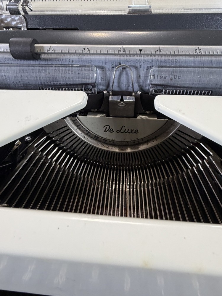 OLYMPIA De Luxe SM-9 Excellent Condition