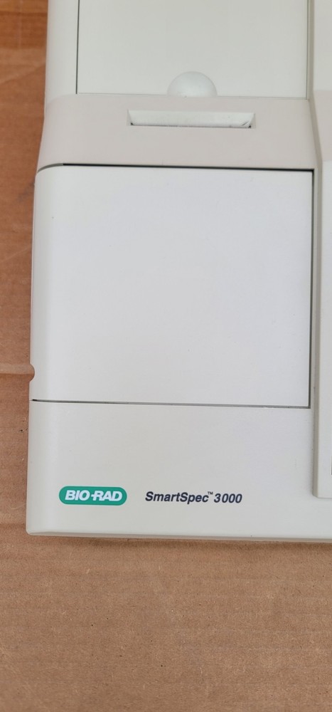 Bio-Rad - SmartSpec 3000 Spectrophotometer
