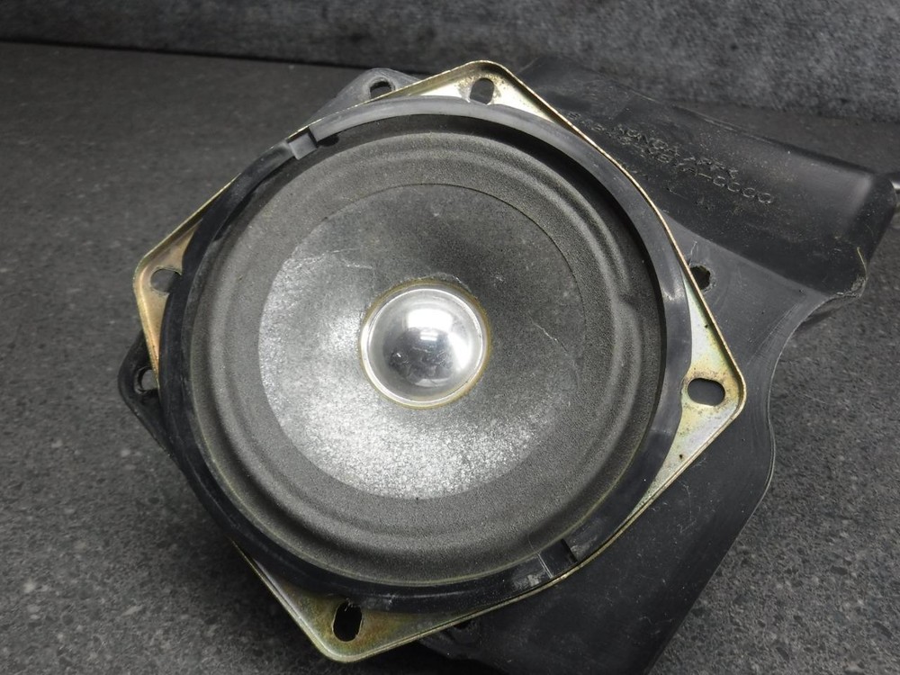 99 Honda Valkyrie 1500 GL1500 CF Left Speaker & Box 668