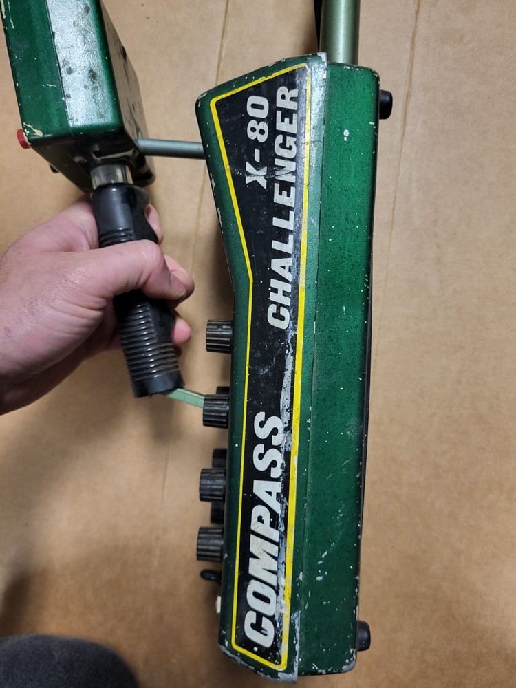 Compass X-80 Challenger Metal Detector Read Description