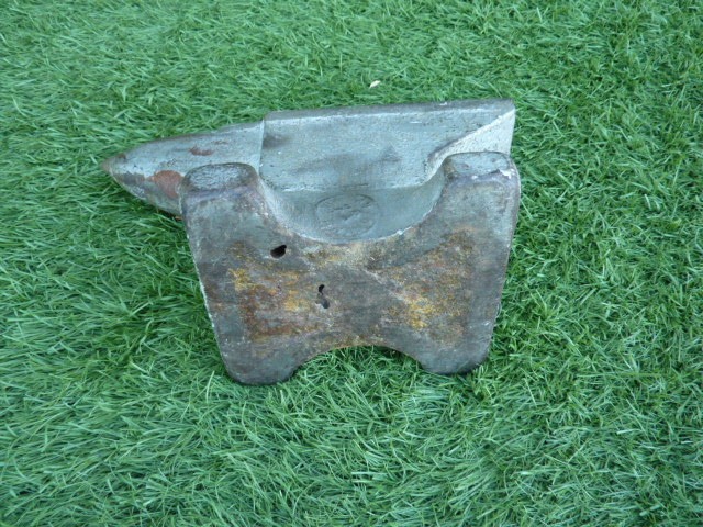 Vintage Vulcan 40 lbs Anvil Blacksmith