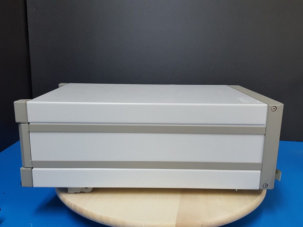 THORLABS PRO800 : Laser Source Mainframe (With 2EA x OSW8104) (1296)