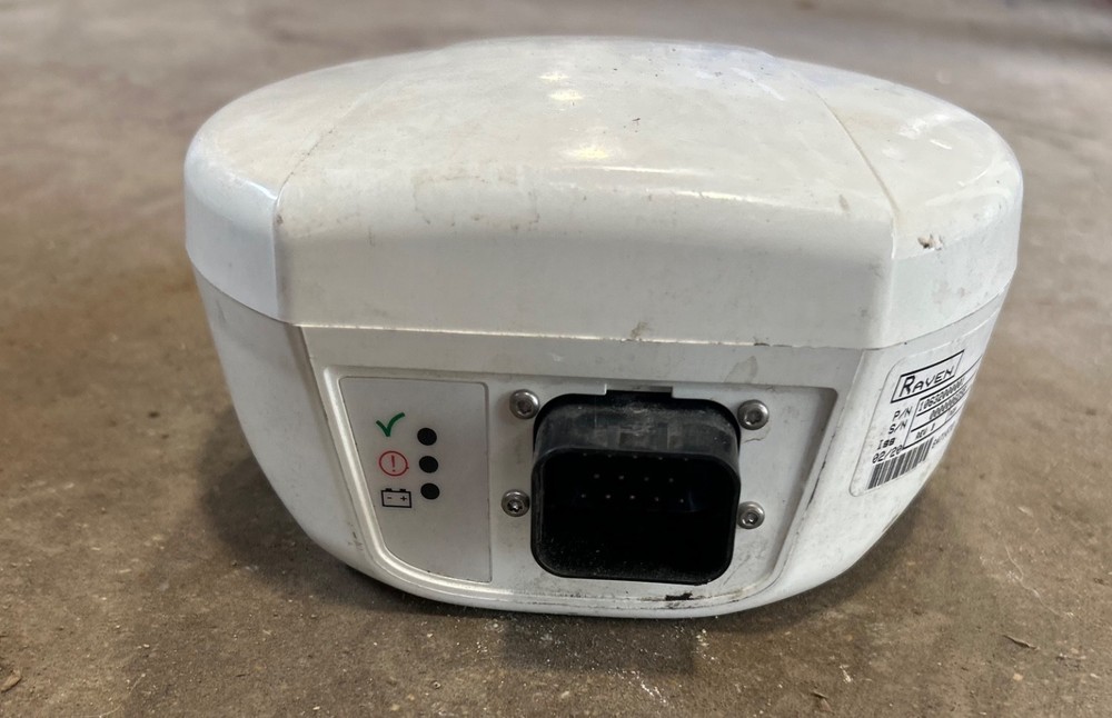 Raven 600S GPS with cable