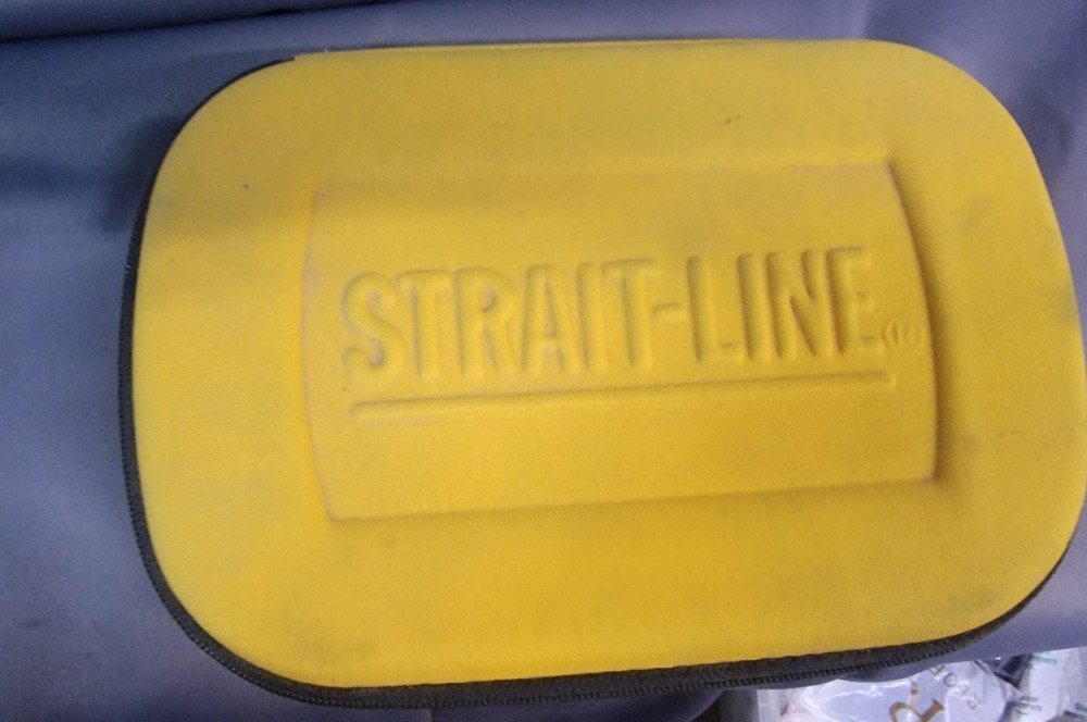 STRAIT-LINE Laser Tool Set Stud Finder Laser with Case -