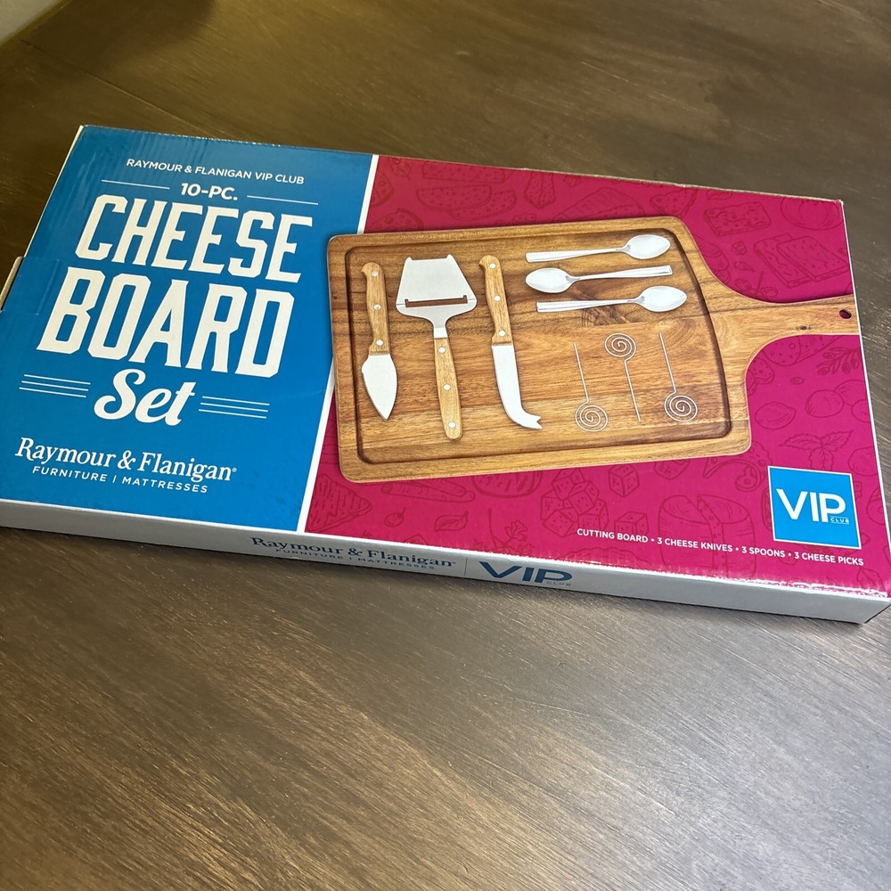 NEW Raymour & Flanigan Cheese Bored Set 10-Piece