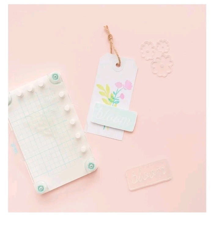 We R Memory Keepers Mini Evolution Stamp Die Emboss Kit