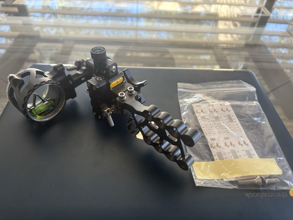 Trophy Ridge React Alpha .019 RH 1-Pin Bow Sight, Black (AATS2011R19)