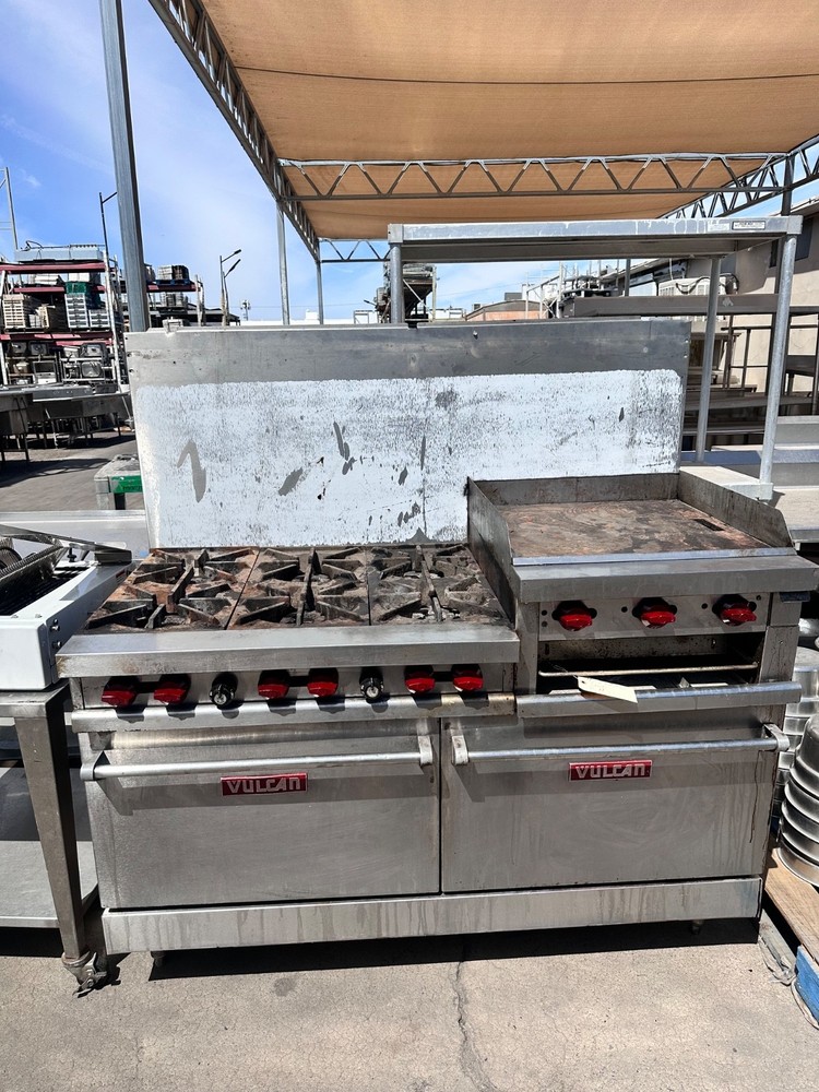 Vulcan Range 6 Burner , Griddle and Two Ovens Natural Gas TESTED