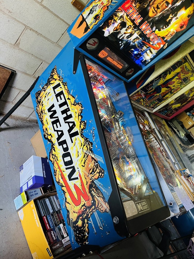Lethal Weapon 3 1992 DATA EAST Pinball Machine GREAT Condition