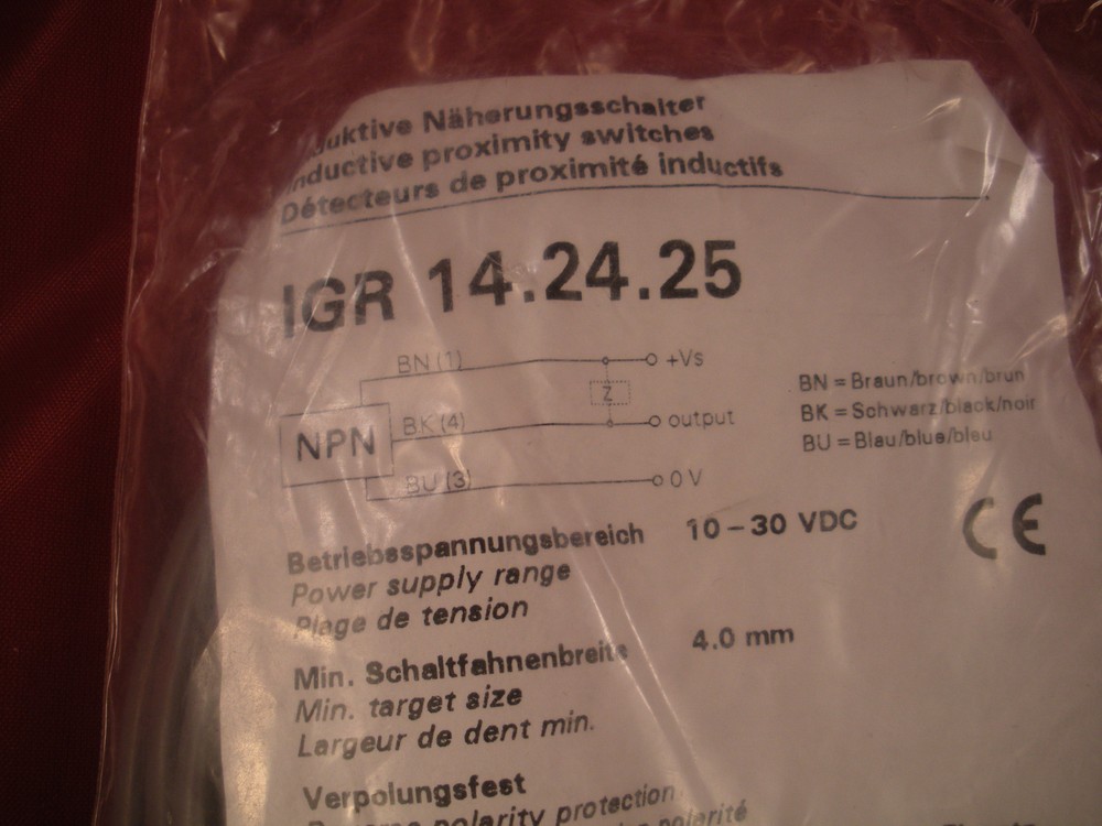 Baumer IGR 14.24.25 Inductive Proximity Sensor Switch 10-30vdc Target Size 4.0mm