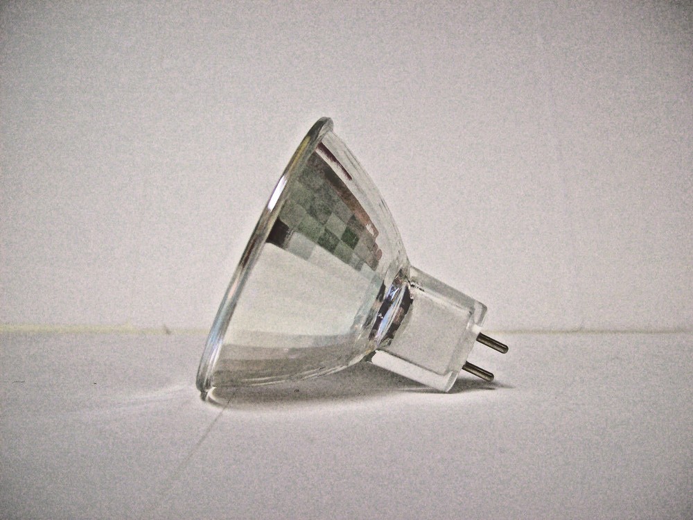 FML Projector Projection Lamp Bulb 13.8V 50W