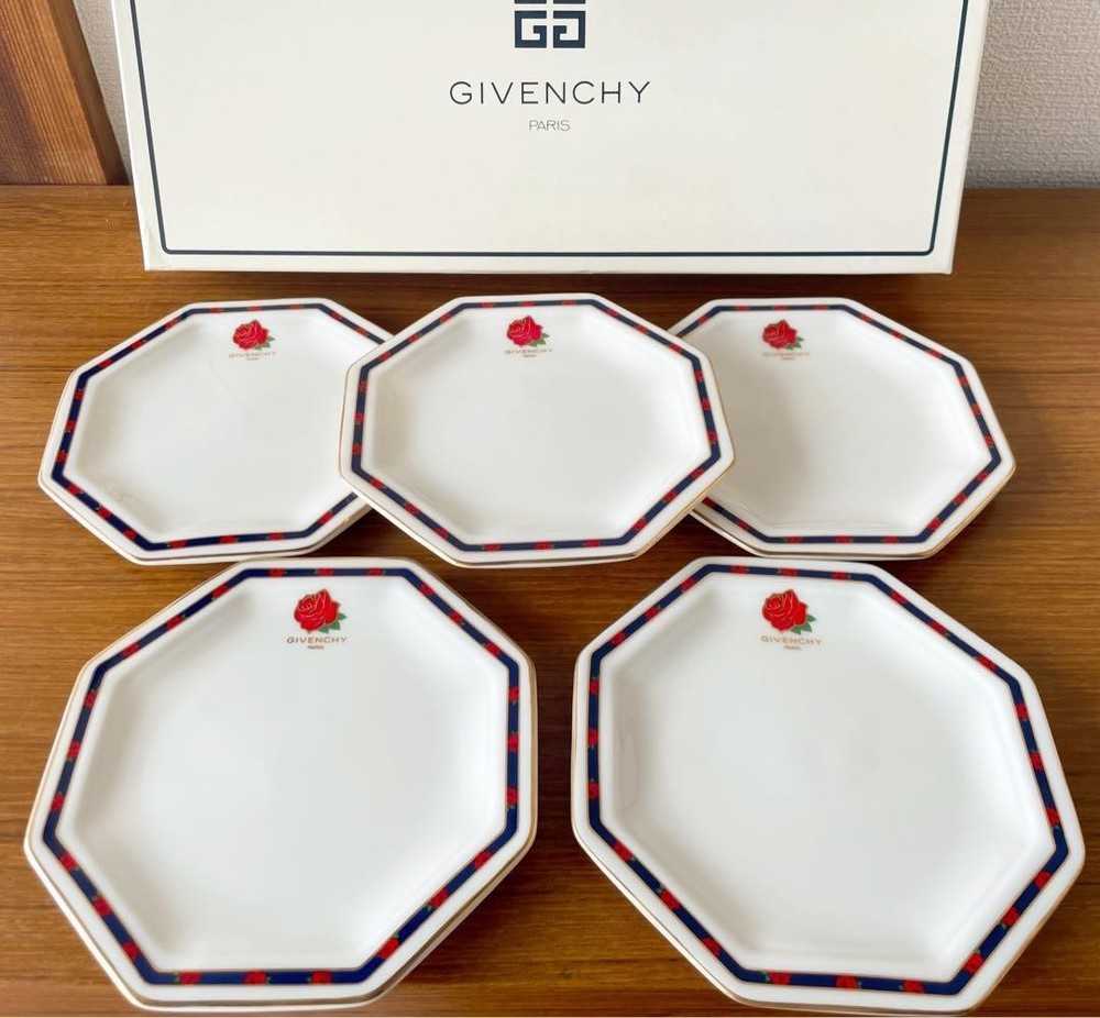 Givenchy Yamaka Plate 5 Set