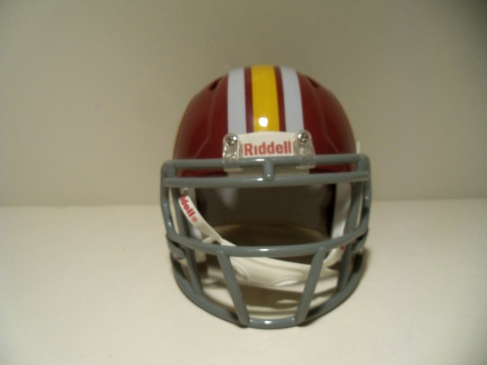1972-77 CUSTOM WASHINGTON REDSKINS THROWBACK SPEED MINI HELMET