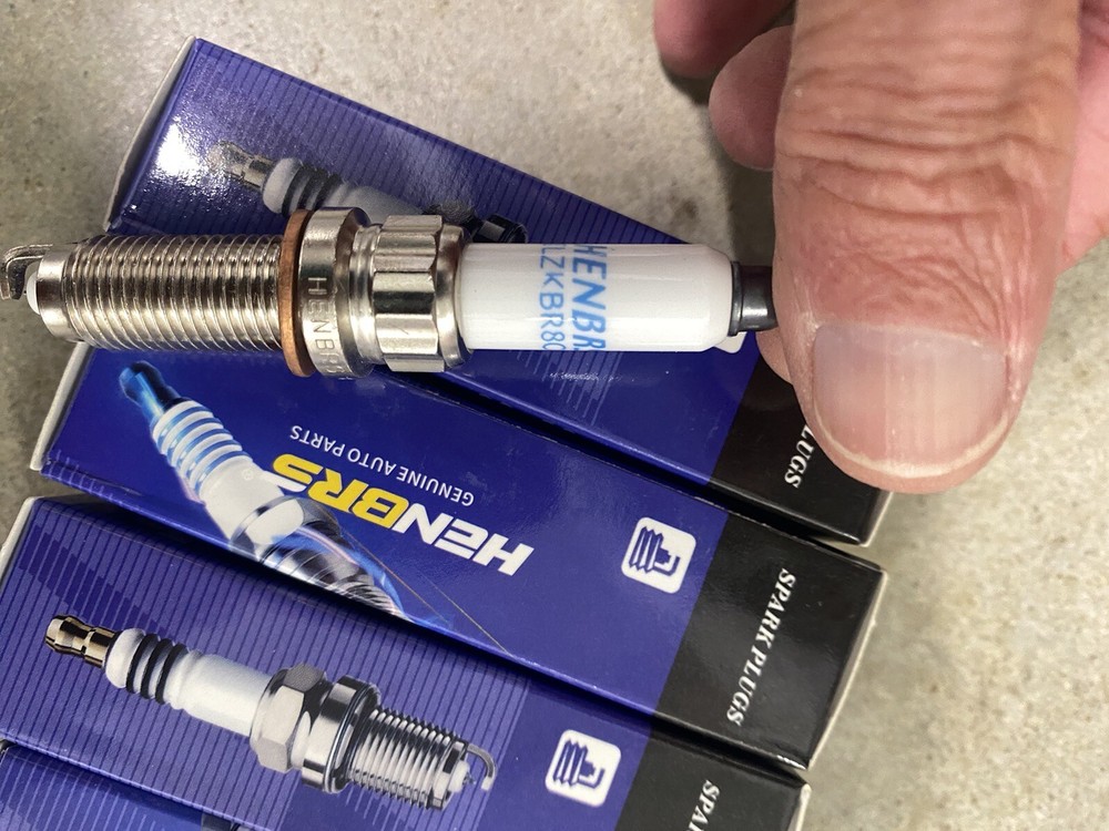 (4-Pack) NGK Spark Plugs SILZKBR8C8S