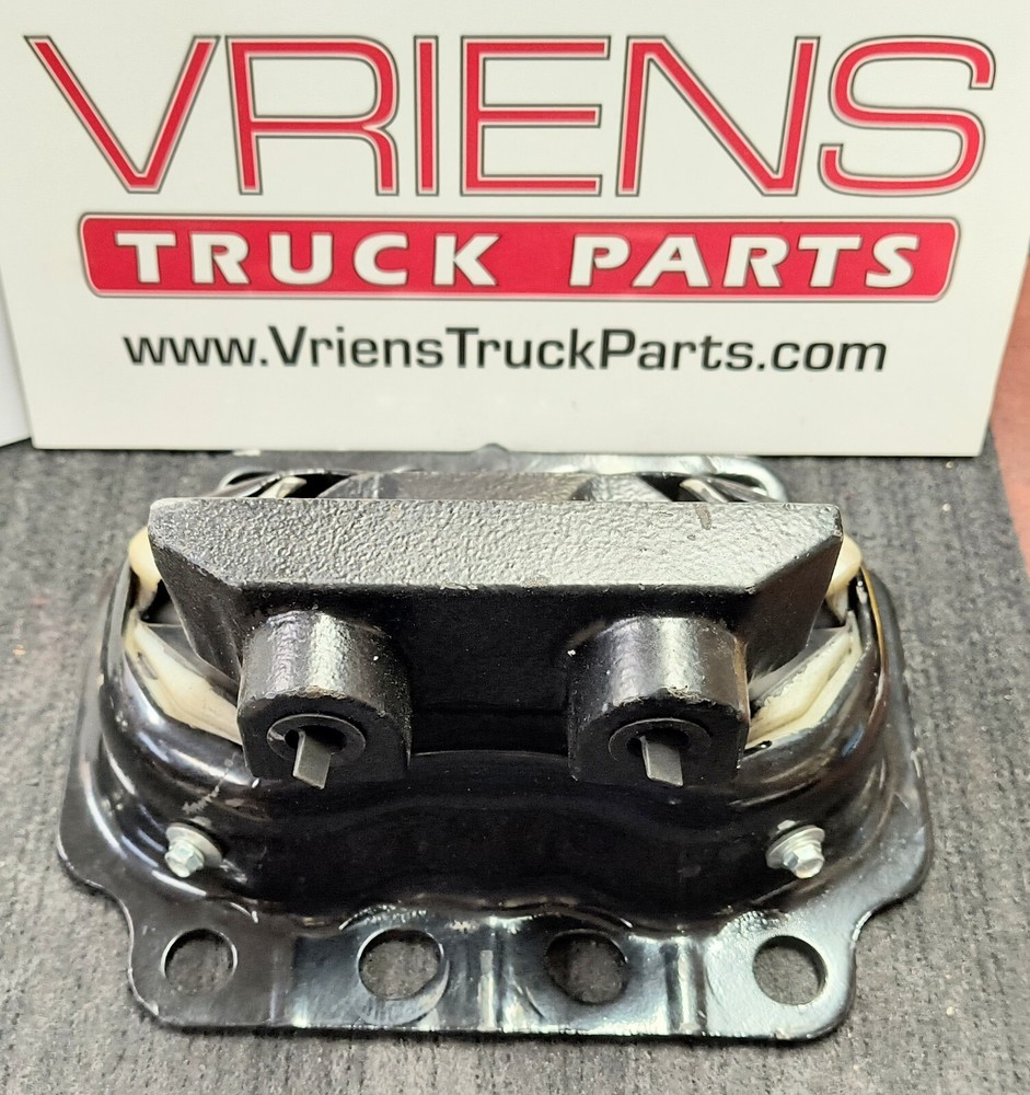 PETERBILT KENWORTH SUPPORT-ENGINE REAR 12448TBG M17499