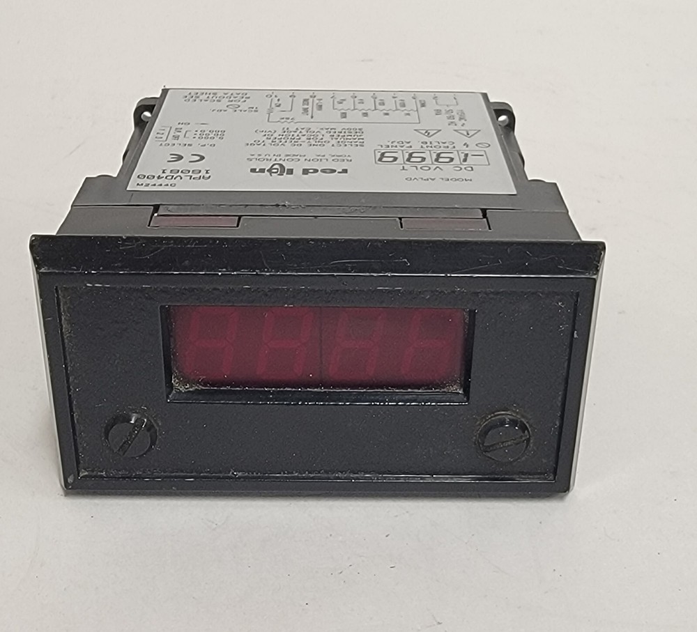 RED LION APLVD400 DIGITAL PANEL METER.