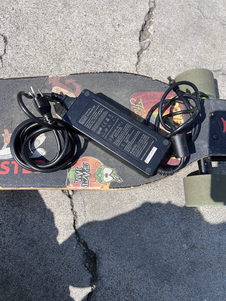 Boosted V2 Dual+Extended battery- Electric Skateboard - Black