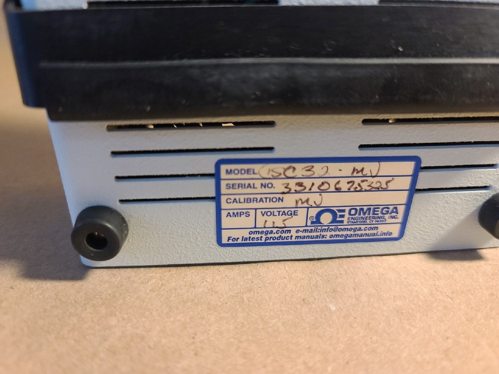 Omega CSC32 Series Mini Benchtop Controller LOT D400