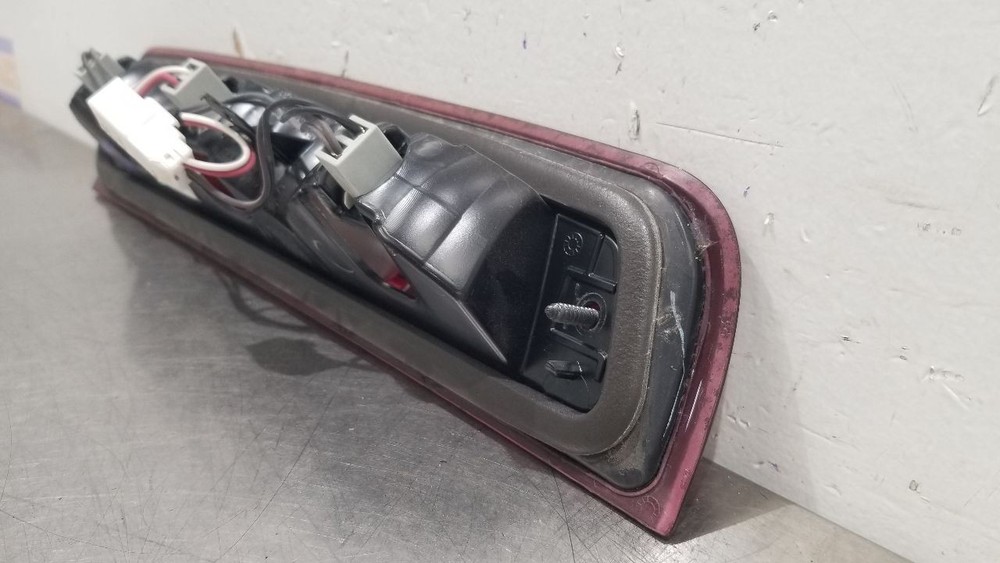 23 DODGE RAM 2500 HIGH MOUNTED STOP LIGHT INCANDESCENT