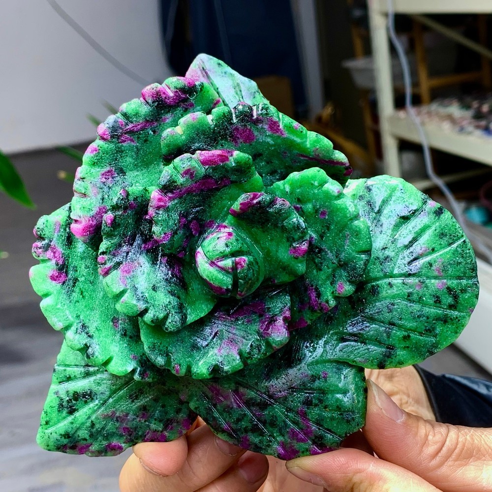 1.2LBNatural green Ruby zoisite(anylite)crystal Carving rose glow under UV light