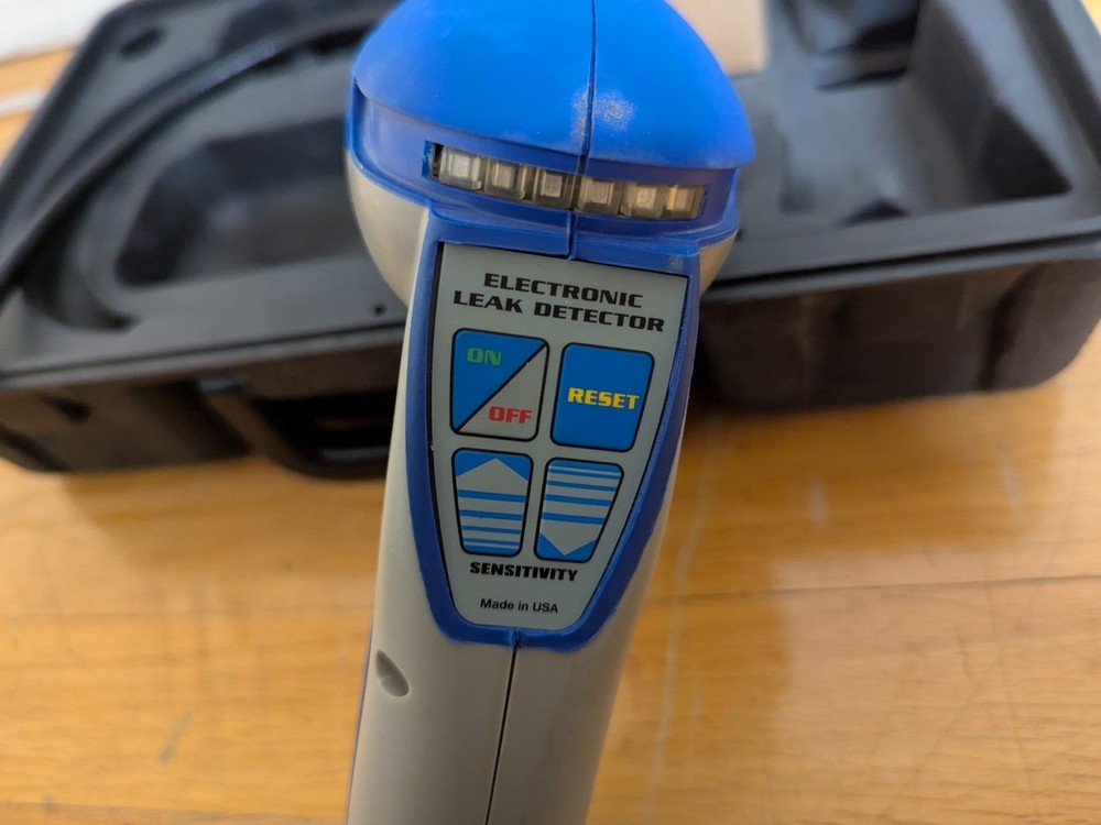 Mastercool Electronic Leak Detector - 55100