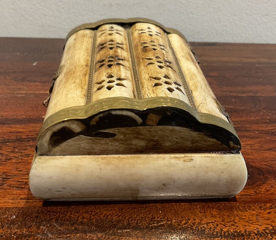 Lovely Rectangular shape buffalo bone & Brass jewellery box