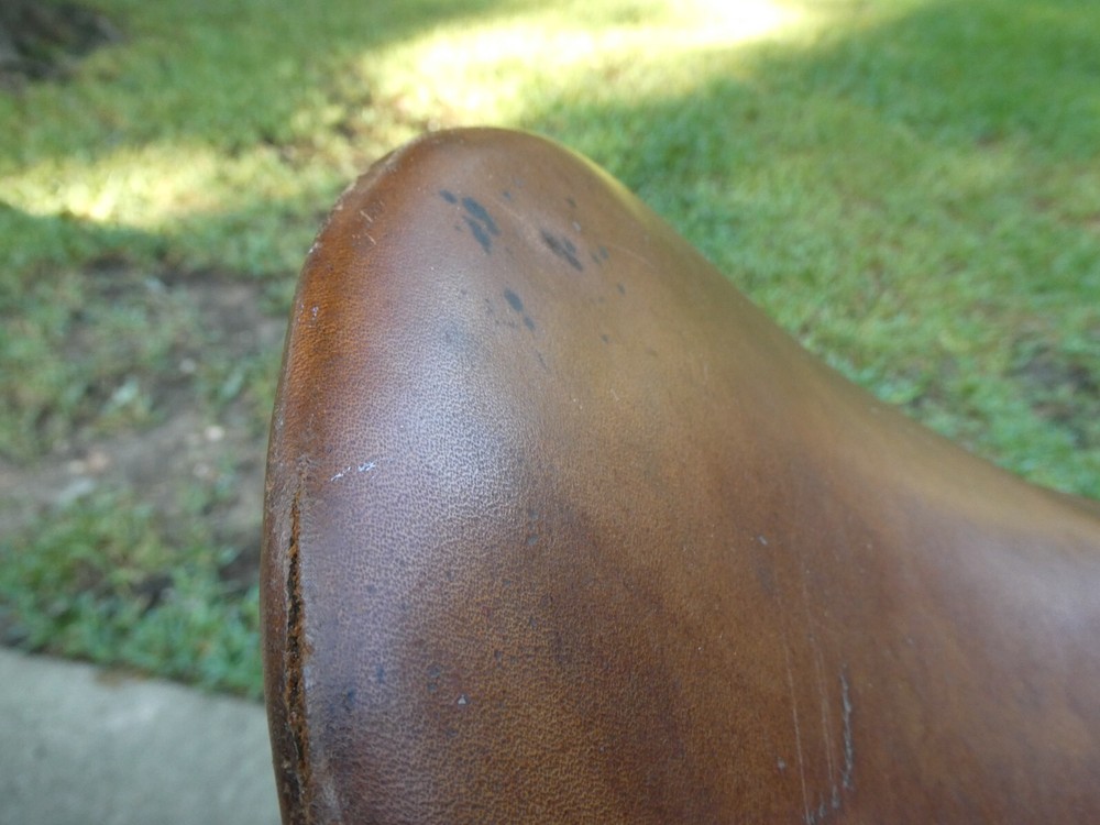 Rossi y Caruso for Simco 17" Leather Saddle