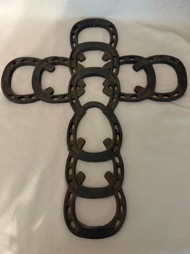 Horseshoe Western Cross Rustic Western