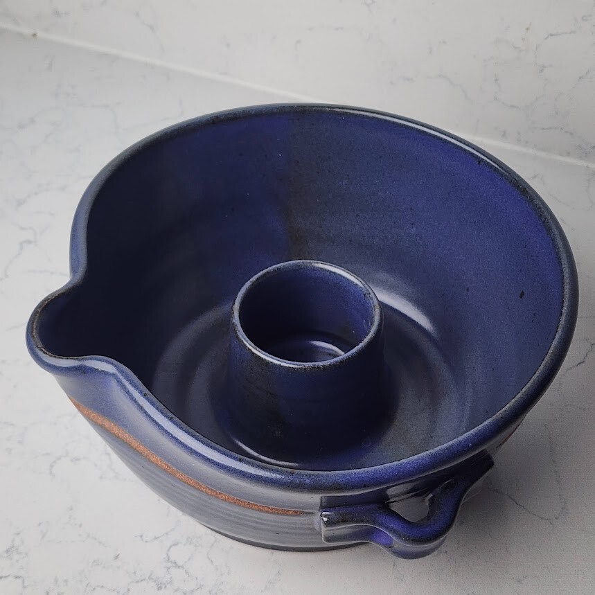 Stoneware Pottery Deep Dish Upright Chicken Oven Roaster  Bakeware