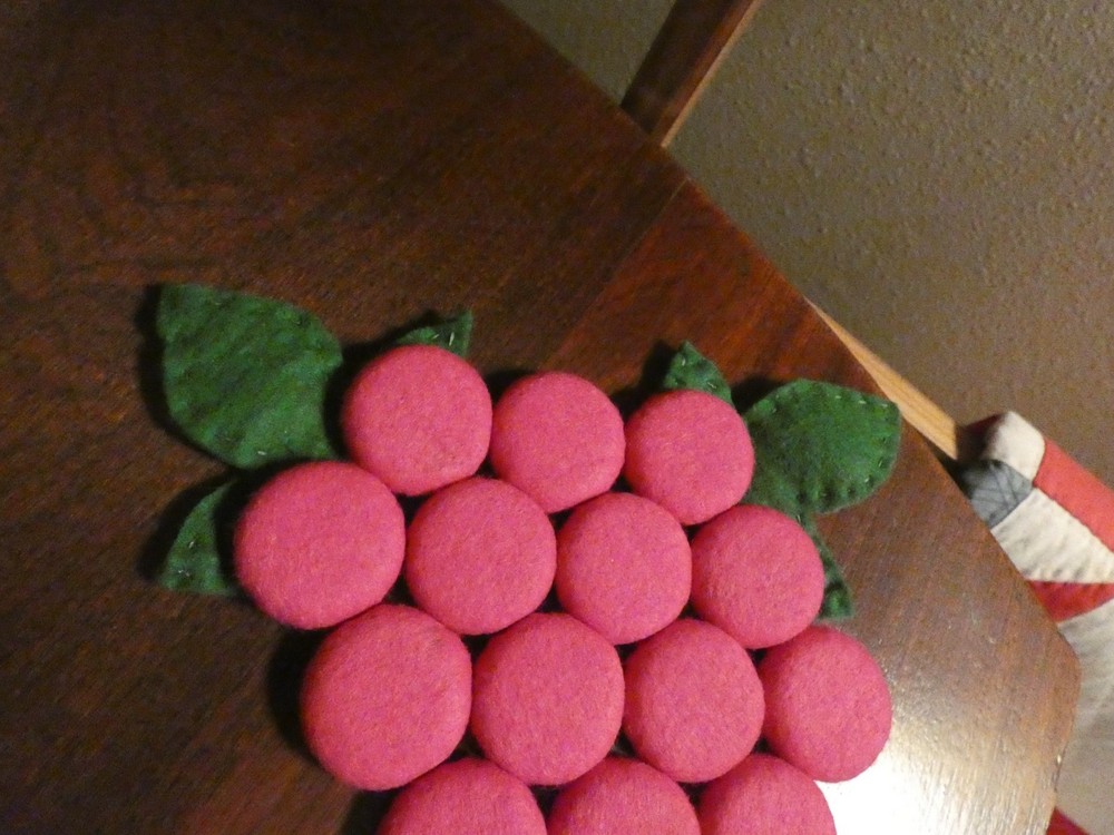 Felt Grape Bottlecap Trivet Vintage Handmade