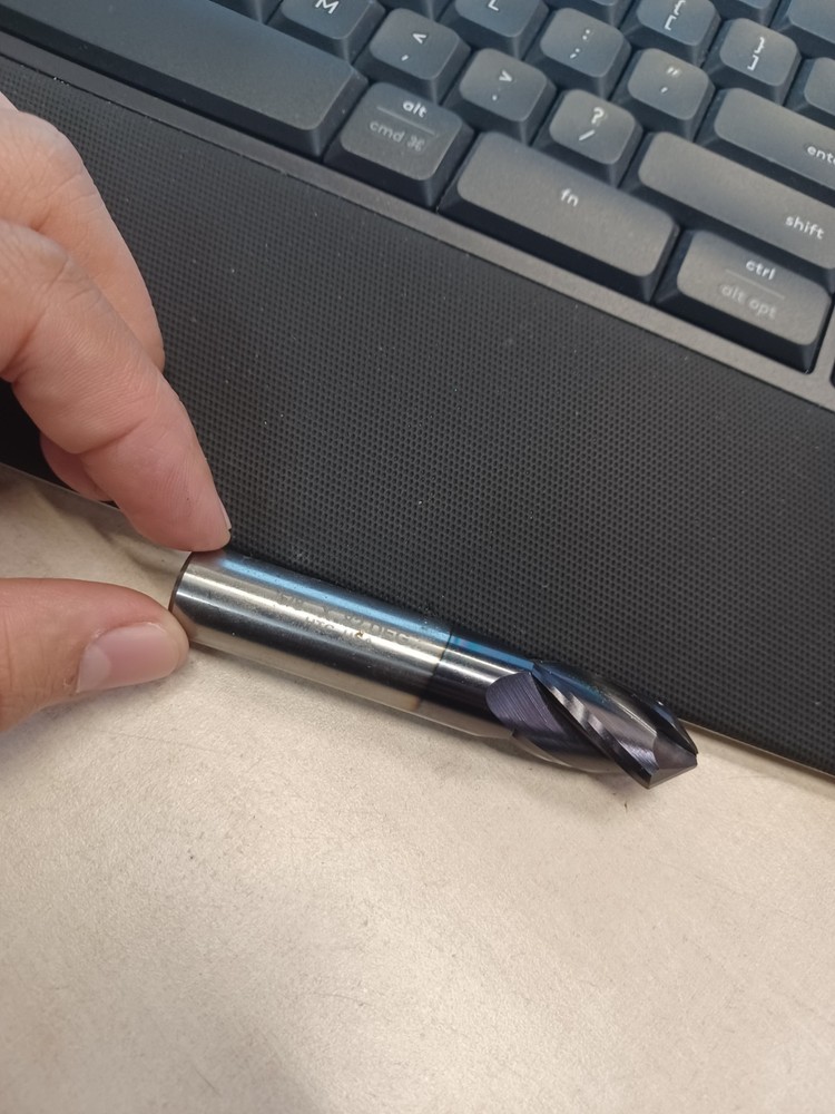 5/8 X 82DEG HTC 4 Flute End Mill