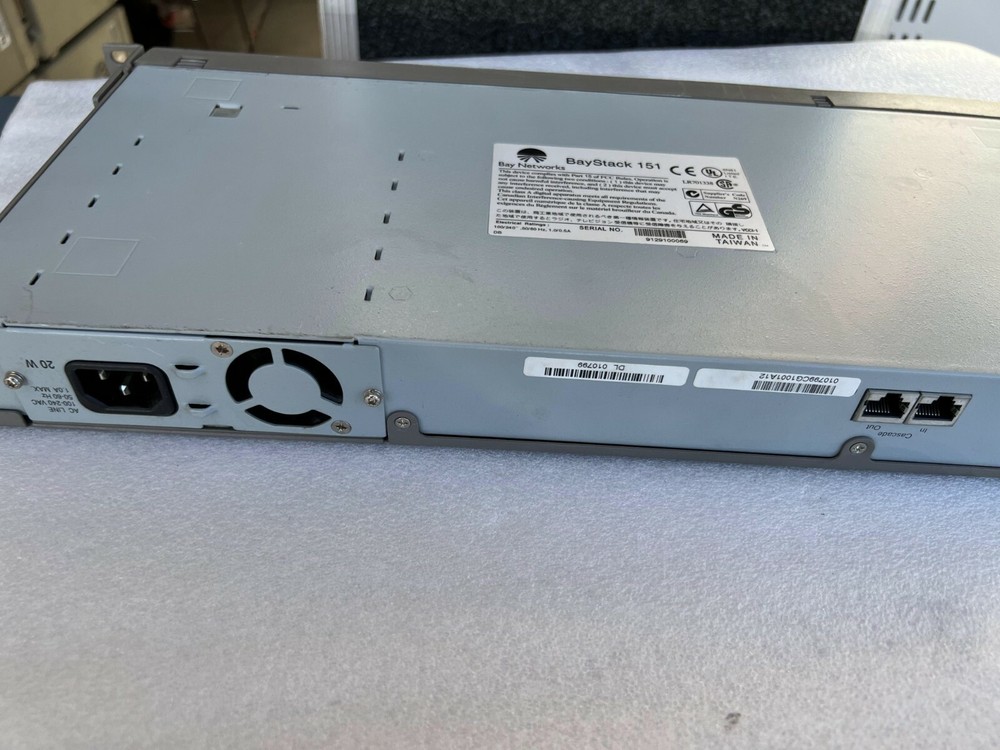 BAY NETWORKS BAYSTACK 151 10BASE-T 24 PORT ETHERNET HUB. Same day free shipping