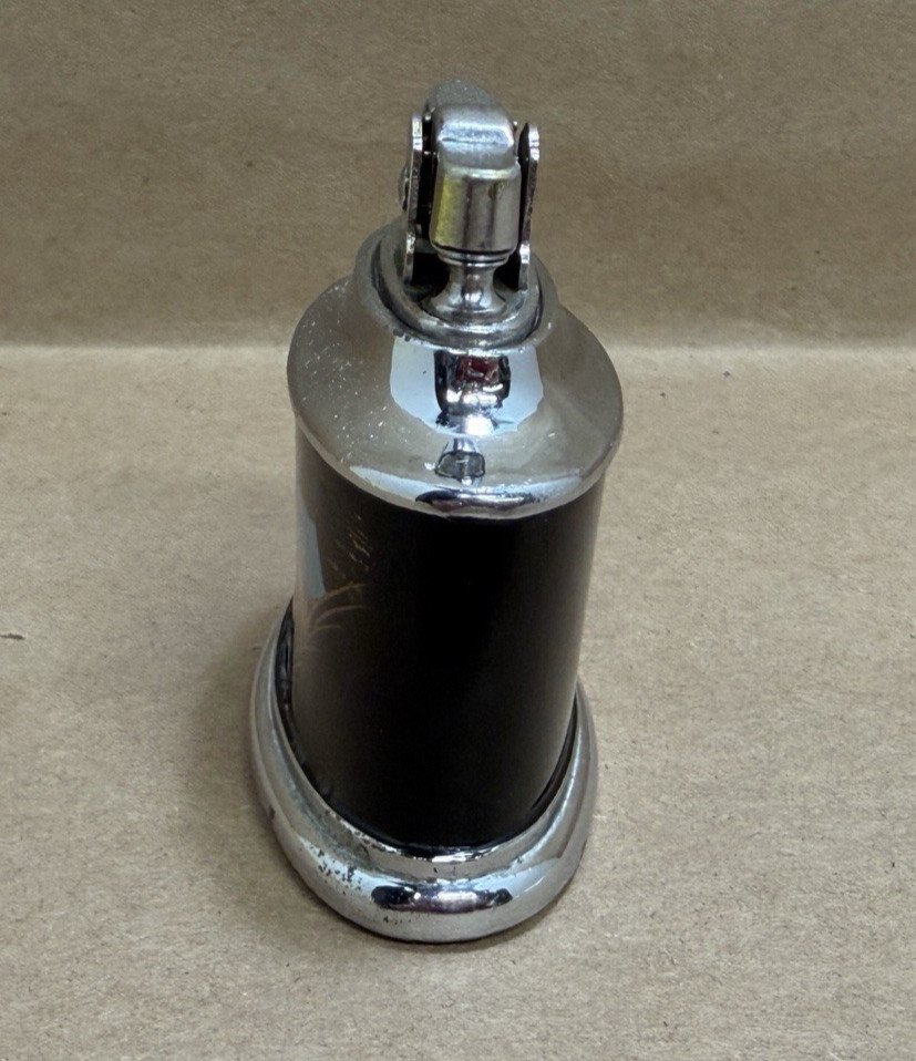 Vintage Ronson Asian Scene Lighter