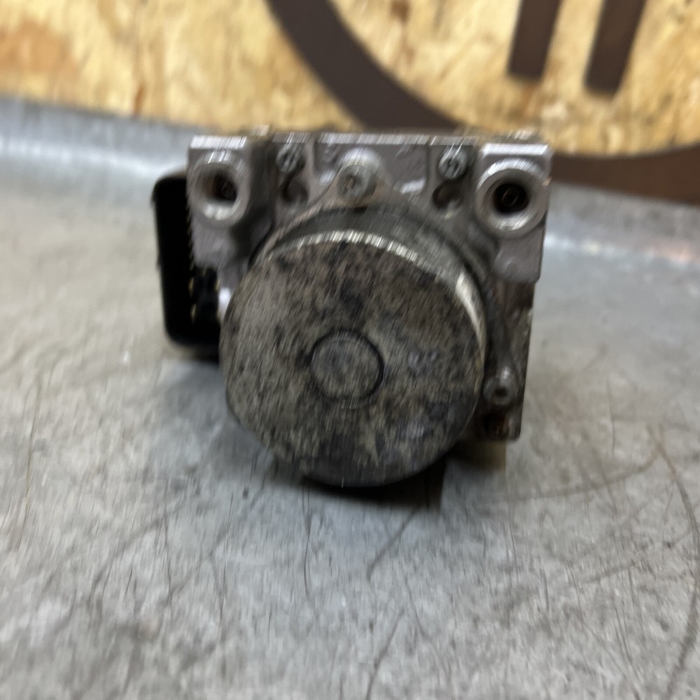 Triumph Tiger 800 2010-2014 ABS Pump Unit Module Control Unit