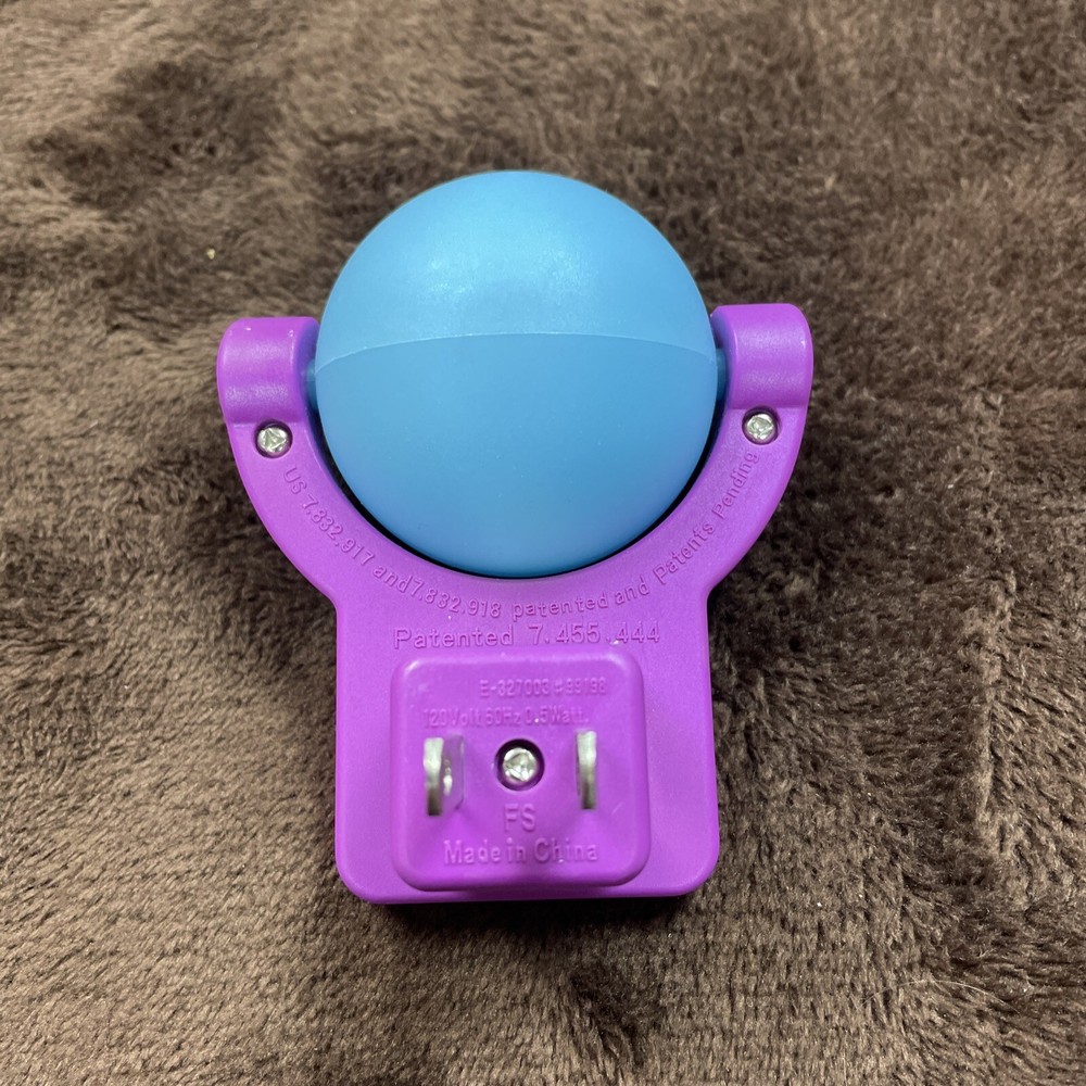 Disney Frozen Projectables Plug In LED Night Light Preowned